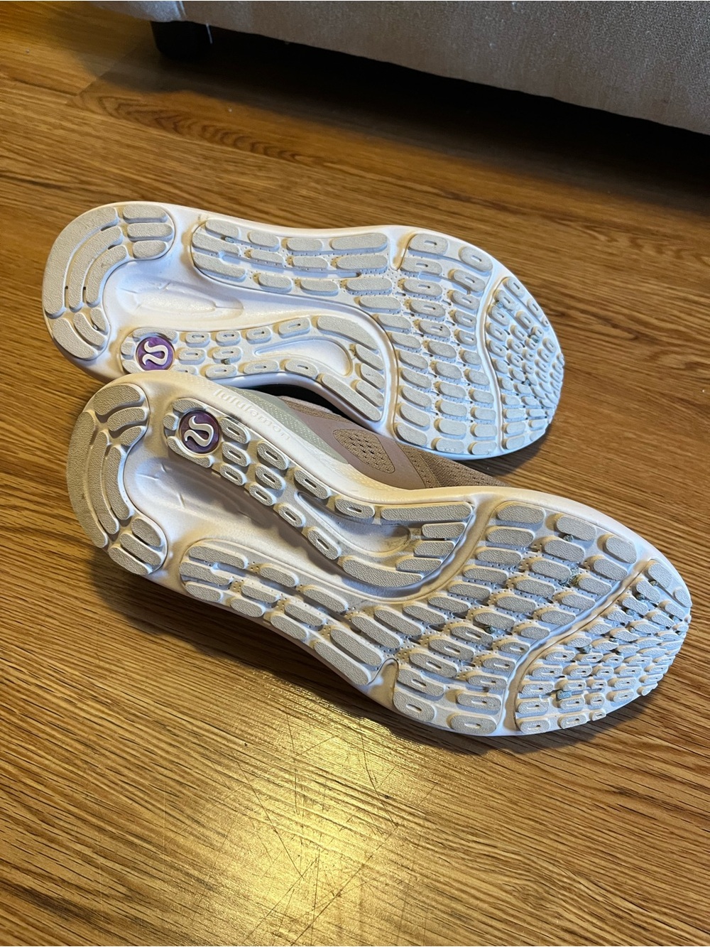 Lululemon Beyondfeel Running Shoes Size 8 View 4
